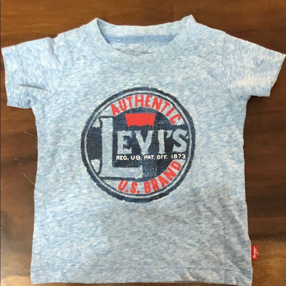 I t-shirt, 2 shorts - Picture 2 of 4